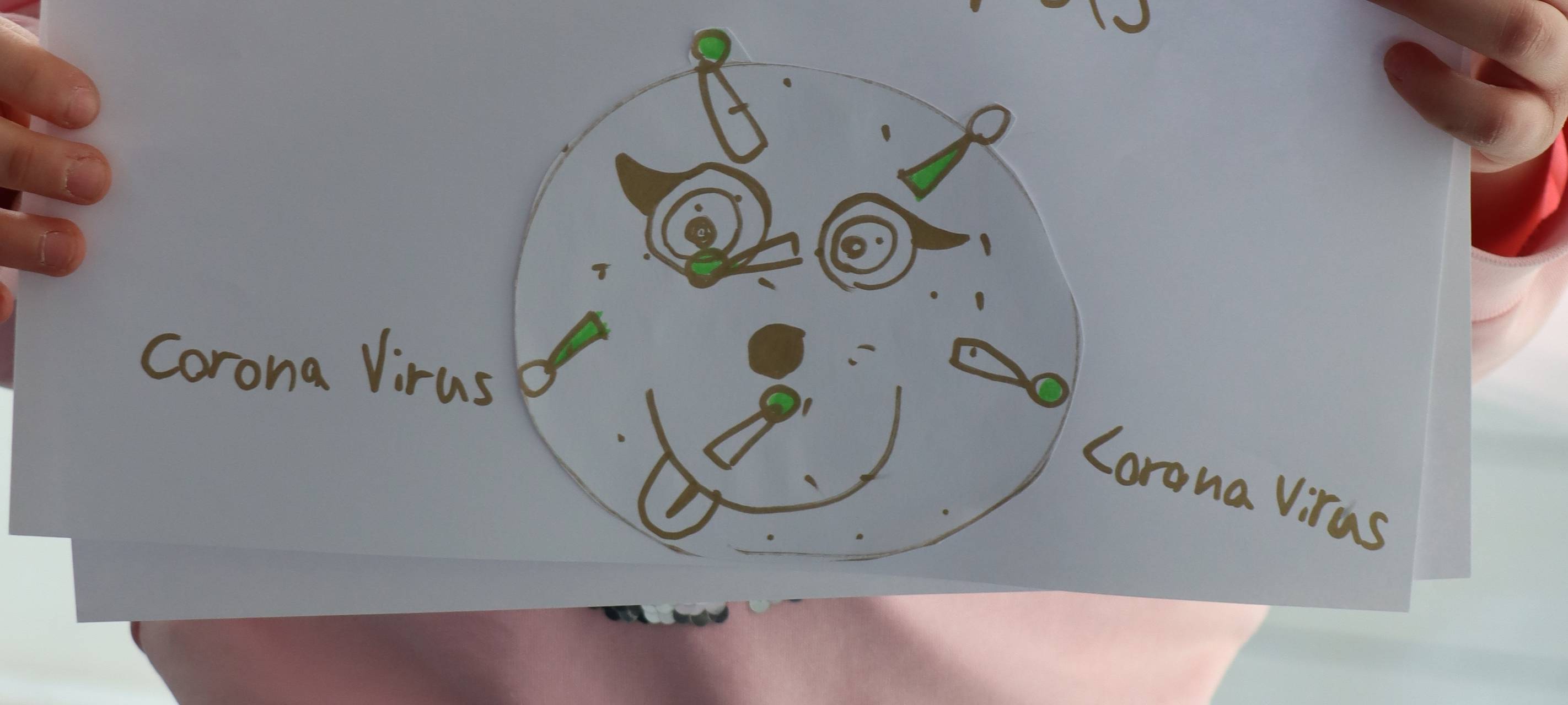 Ella mit ihrem Coronavirus Bild