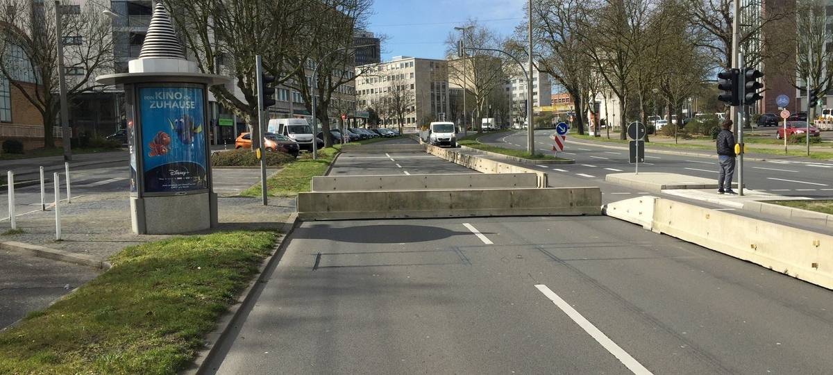 Kampf gegen Raserszene: Ostwall wird einspurig
