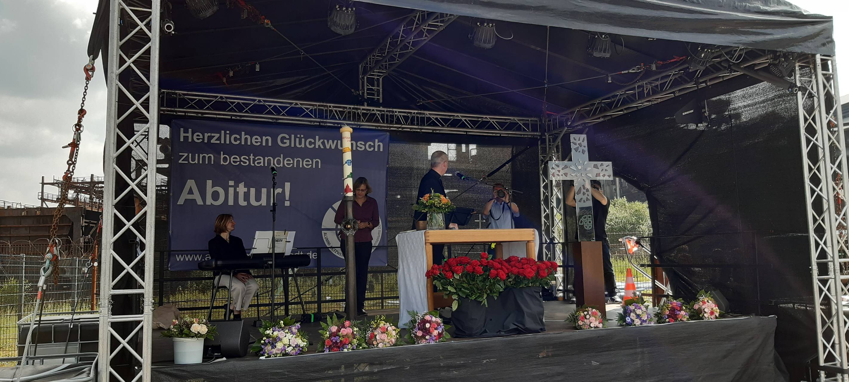 Abitur-Zeugnis-Übergabe im Dortmunder Autokino.