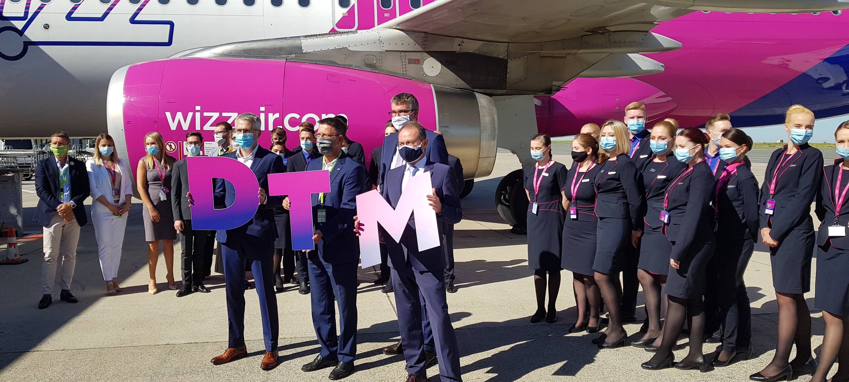 Airline Wizz Air eröffnet erste deutsche Base auf dem Dortmunder Flughafen.