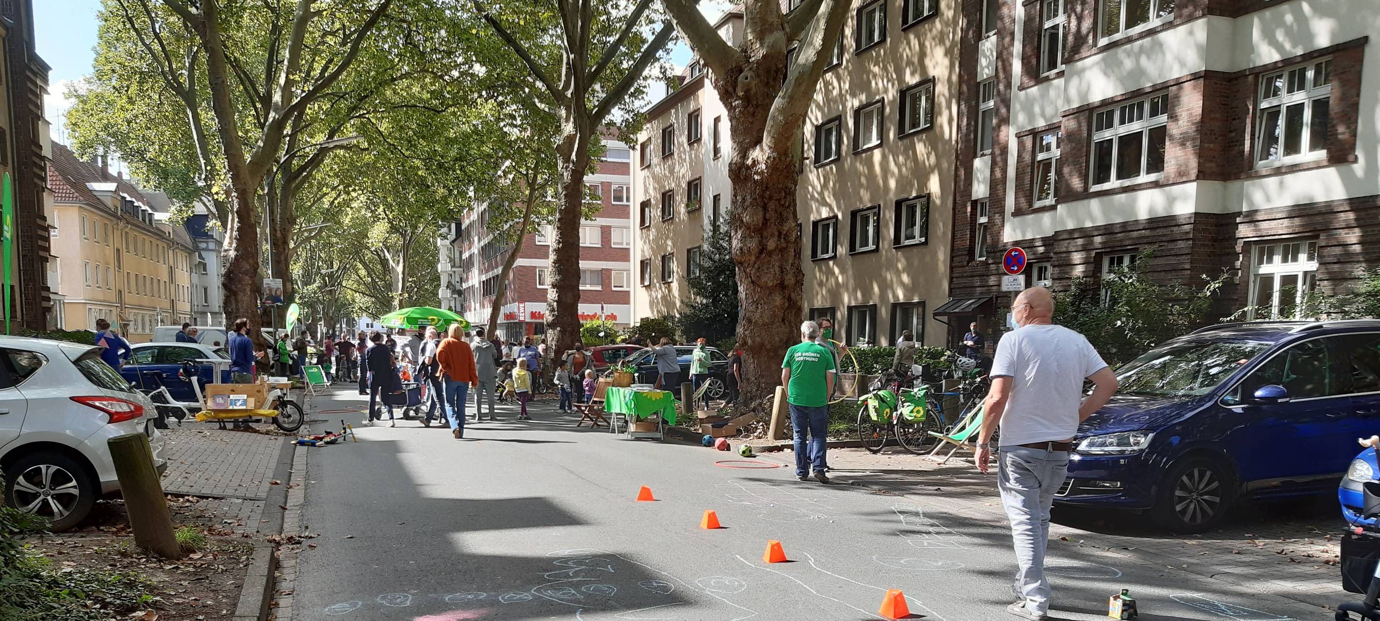 Pop-Up-Spielstraße auf der Landgrafenstraße in Dortmund.