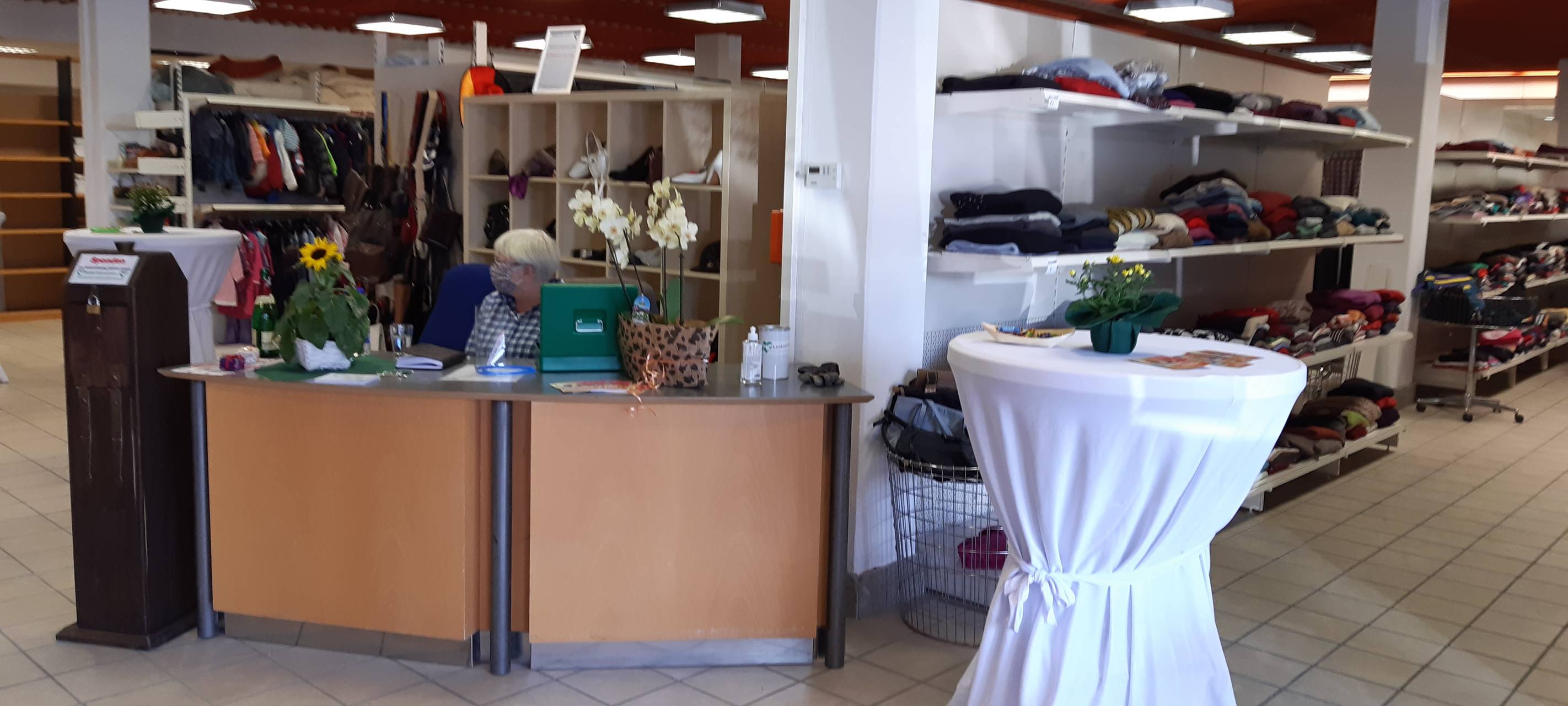 Neuer Kleider-Treff der Flüchtlingshilfe Aplerbeck