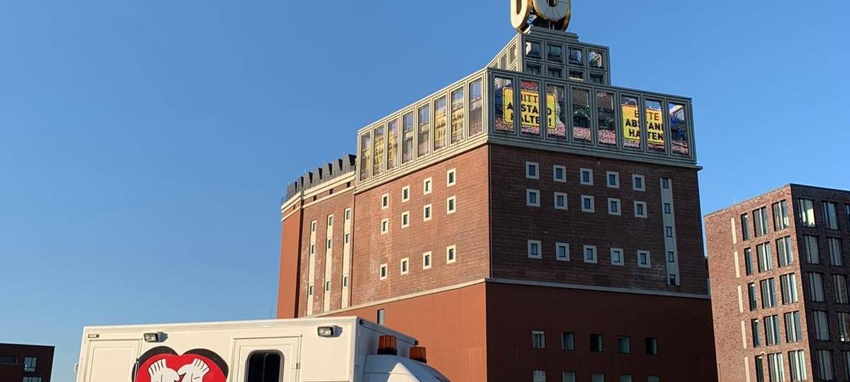 Dortmunder Wärmebus vor dem U-Turm