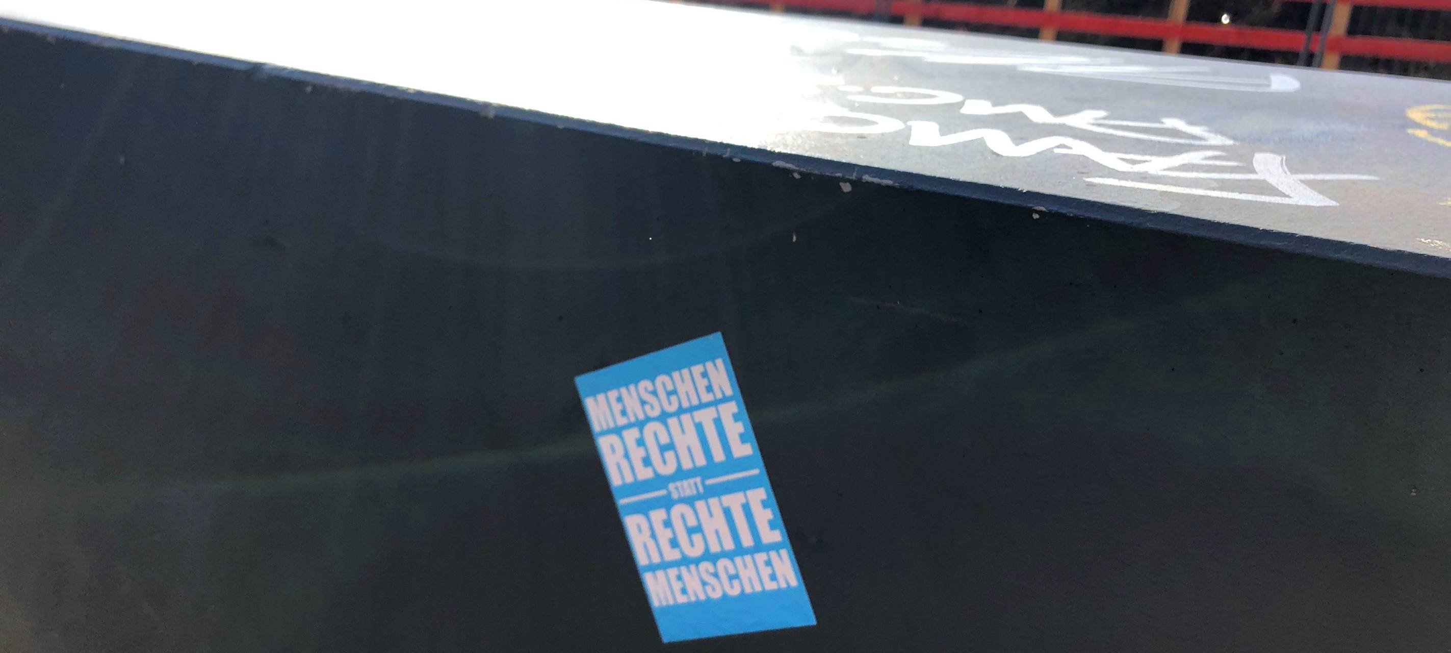 Dortmunderin am U-Turm rassistisch bedroht