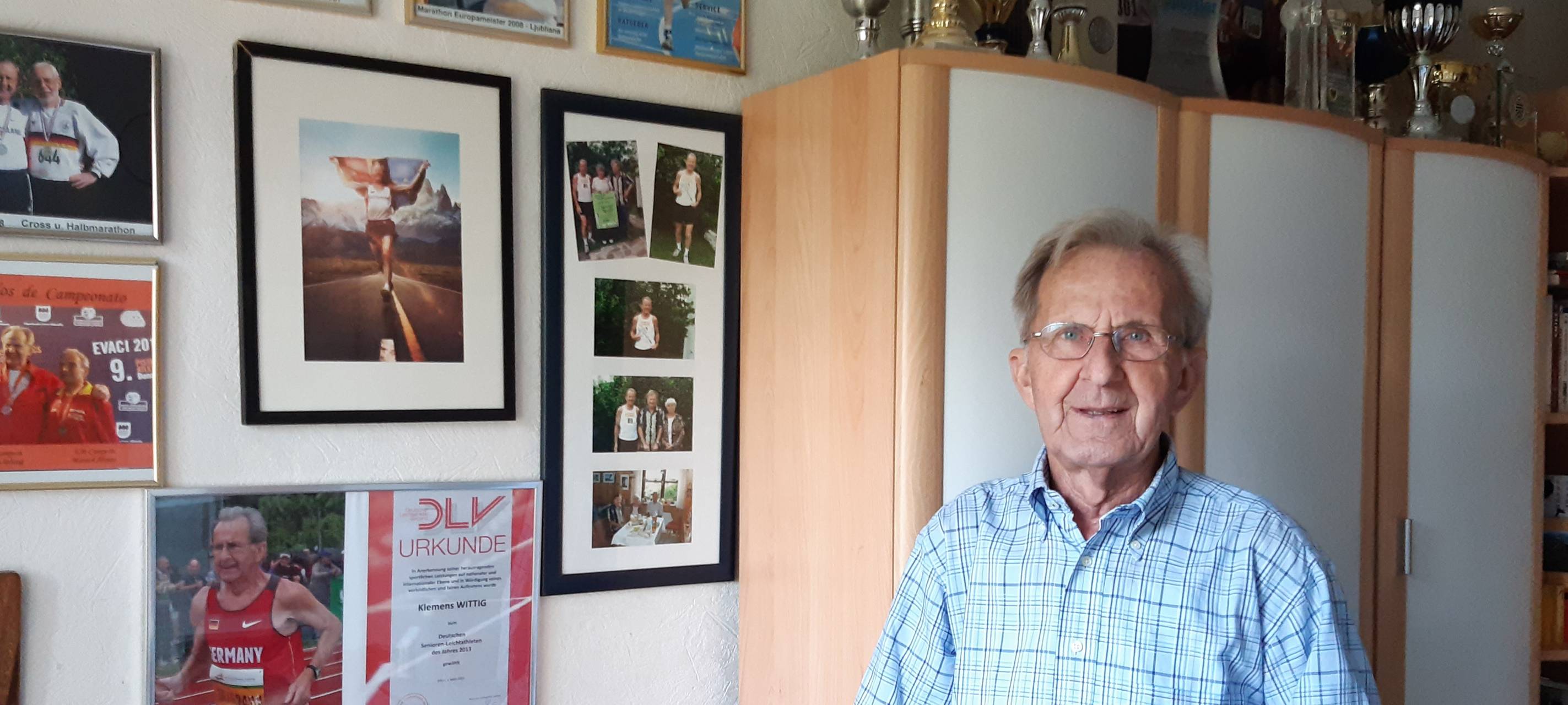 Ziemlich genau vor 30 Jahren ist der Dortmunder Sportler Klemens Wittig einen seiner wichtigsten Marathons gelaufen - unterm Brandenburger Tor entlang.