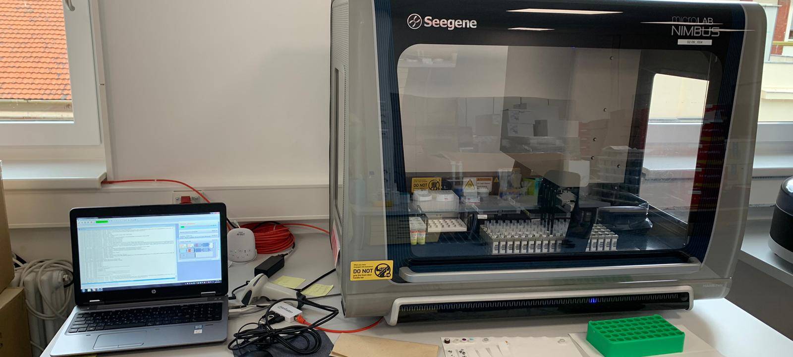 Corona-Testung im Labor des Dortmunder Klinikums.
