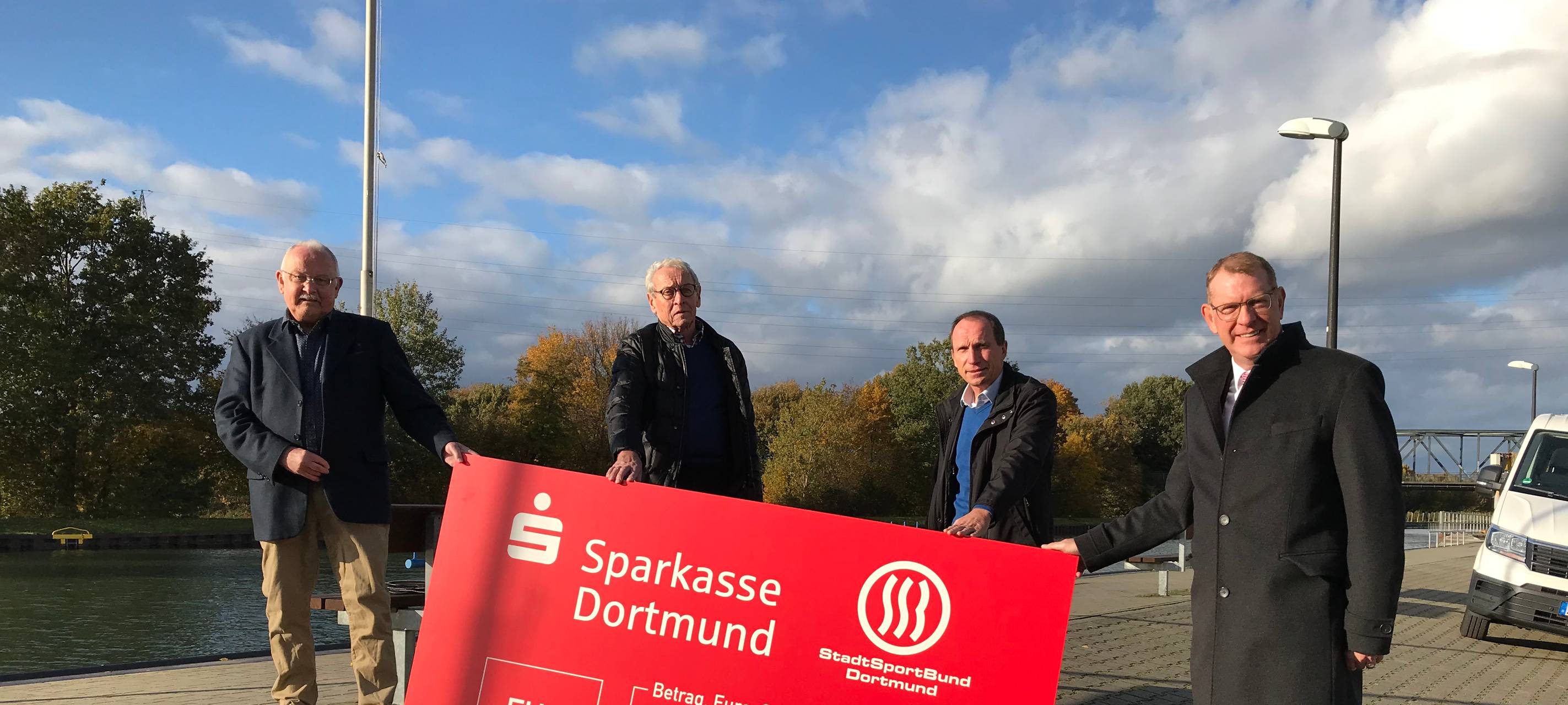 Sparkasse Dortmund spendet über 180.000 Euro für Sportvereine