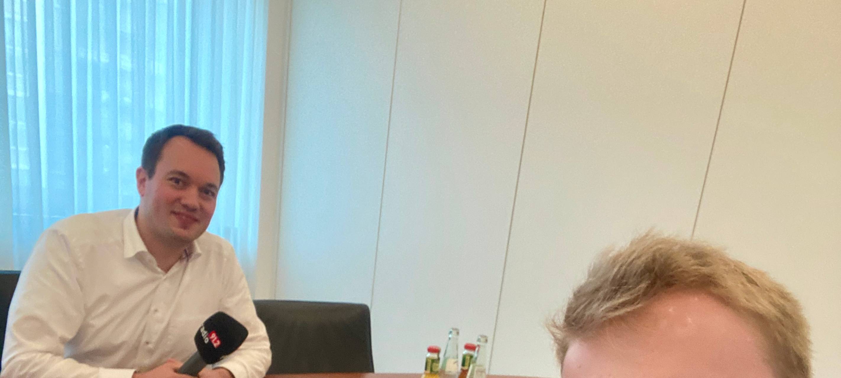 Auf eine Currywurst mit... Sebastian Junker: In sieben Schritten zur nachhaltigen Geldanlage