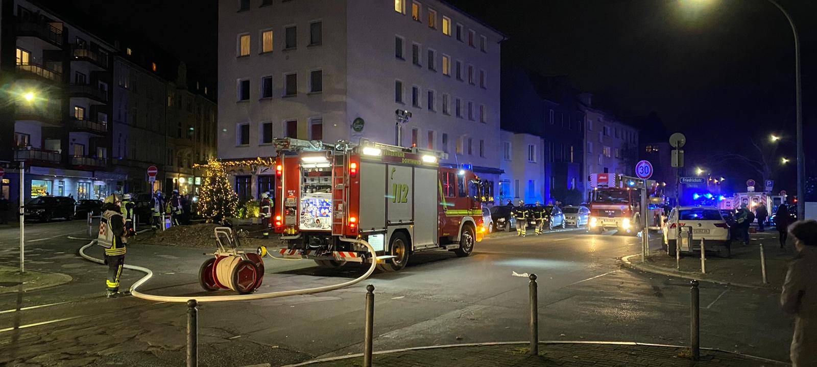 Die Beurhausstr. war für die Löscharbeiten gesperrt