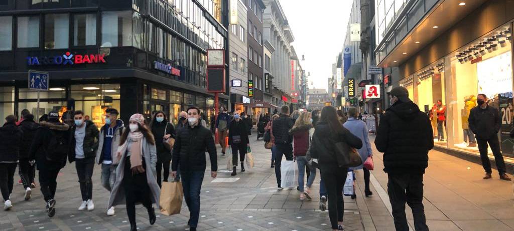 Corona: Black Friday-Ansturm in Dortmund