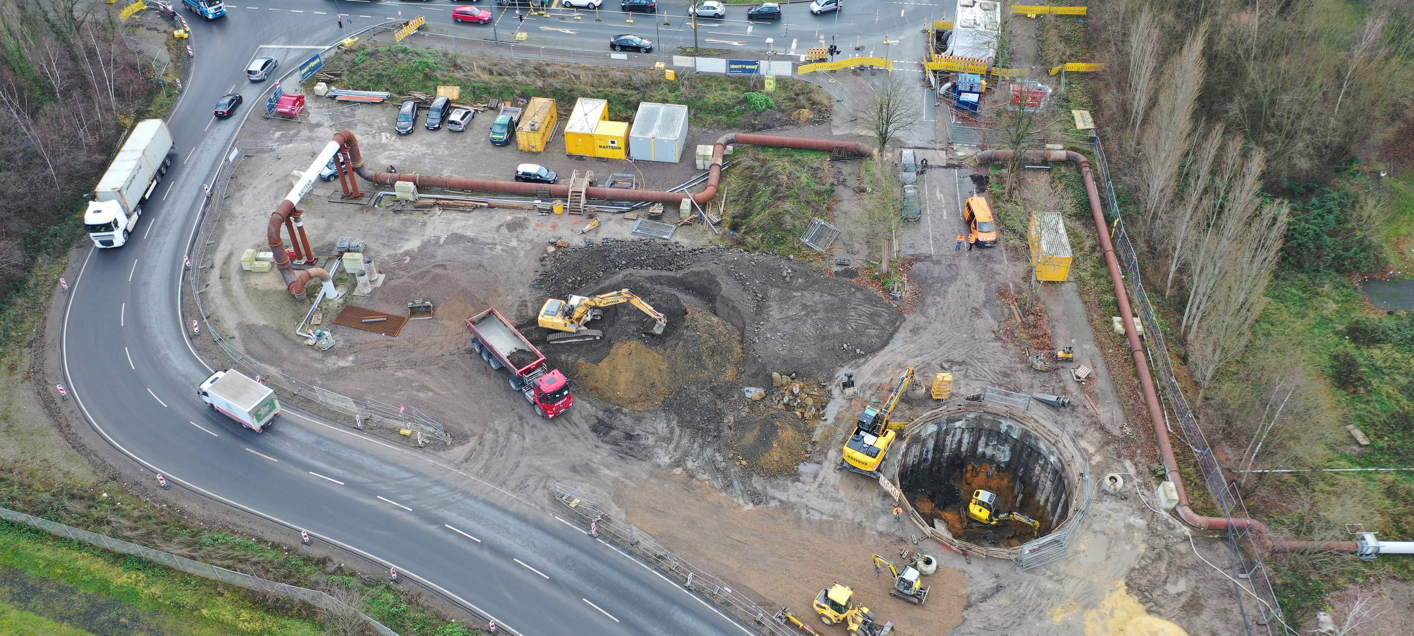 Abwasserkanal an der Dortmunder Emscherallee läuft wieder unterirdisch