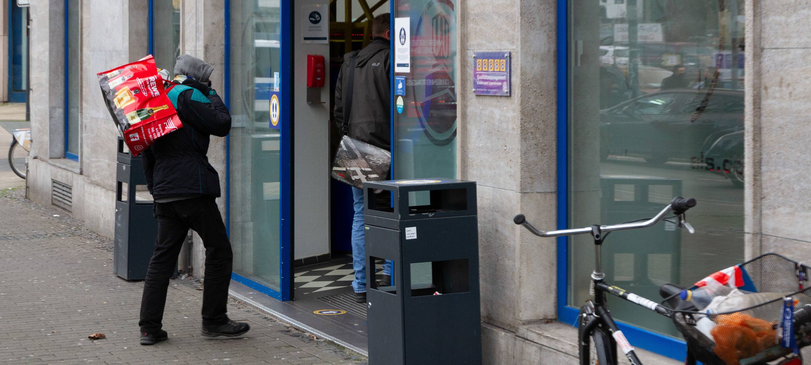 "Bett statt Schlafsack": Hilfe für Obdachlose in Dortmund