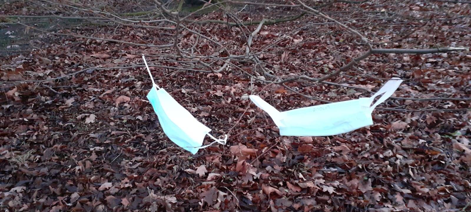 Gebrauchte Masken werden in Dortmund einfach irgendwo auf den Boden geworfen. Karin Jurke hat mit professionellen Müllmännern von der EDG gesprochen.