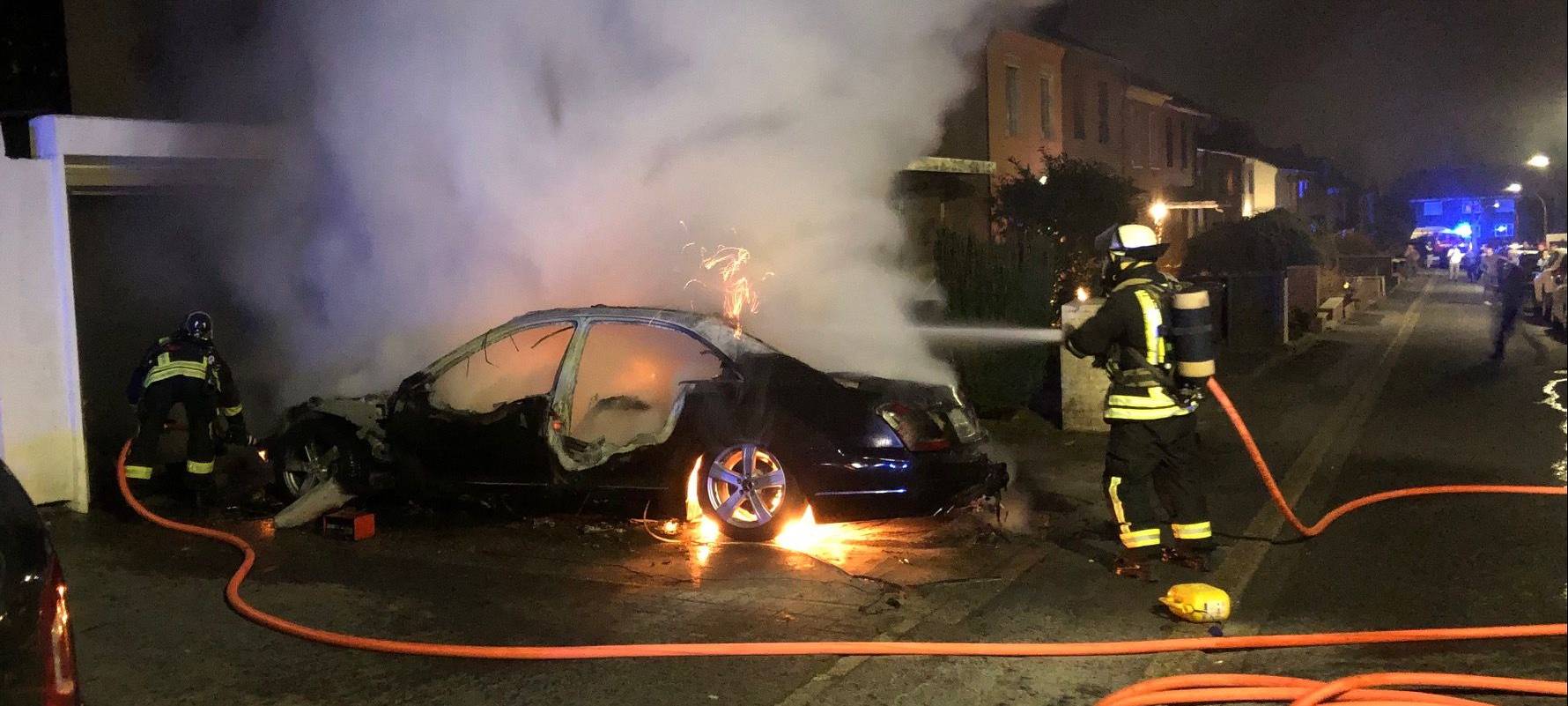 Dortmund: Auto in Brackel ausgebrannt