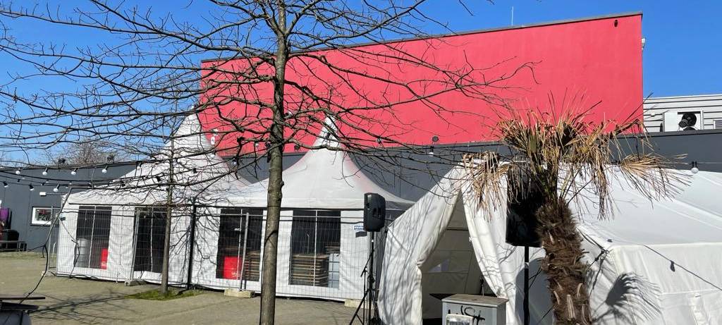 Dortmund: Neues Versorgungszelt für Obdachlose am FZW