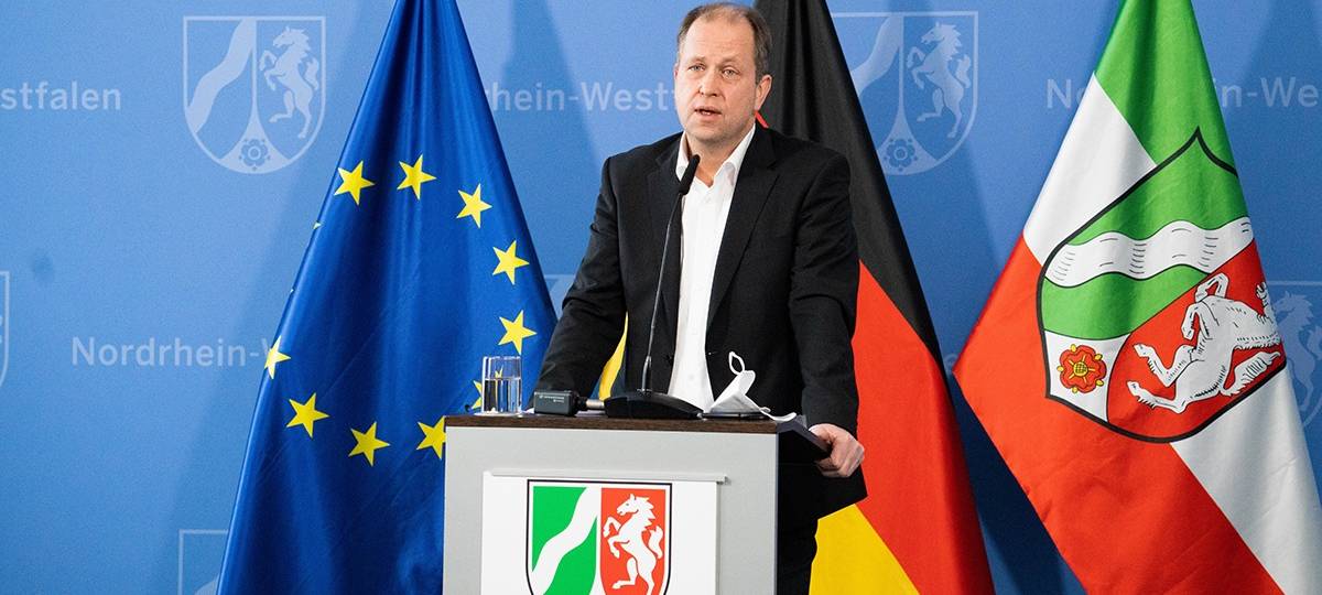 Das Interview mit NRW-Familienminister Joachim Stamp