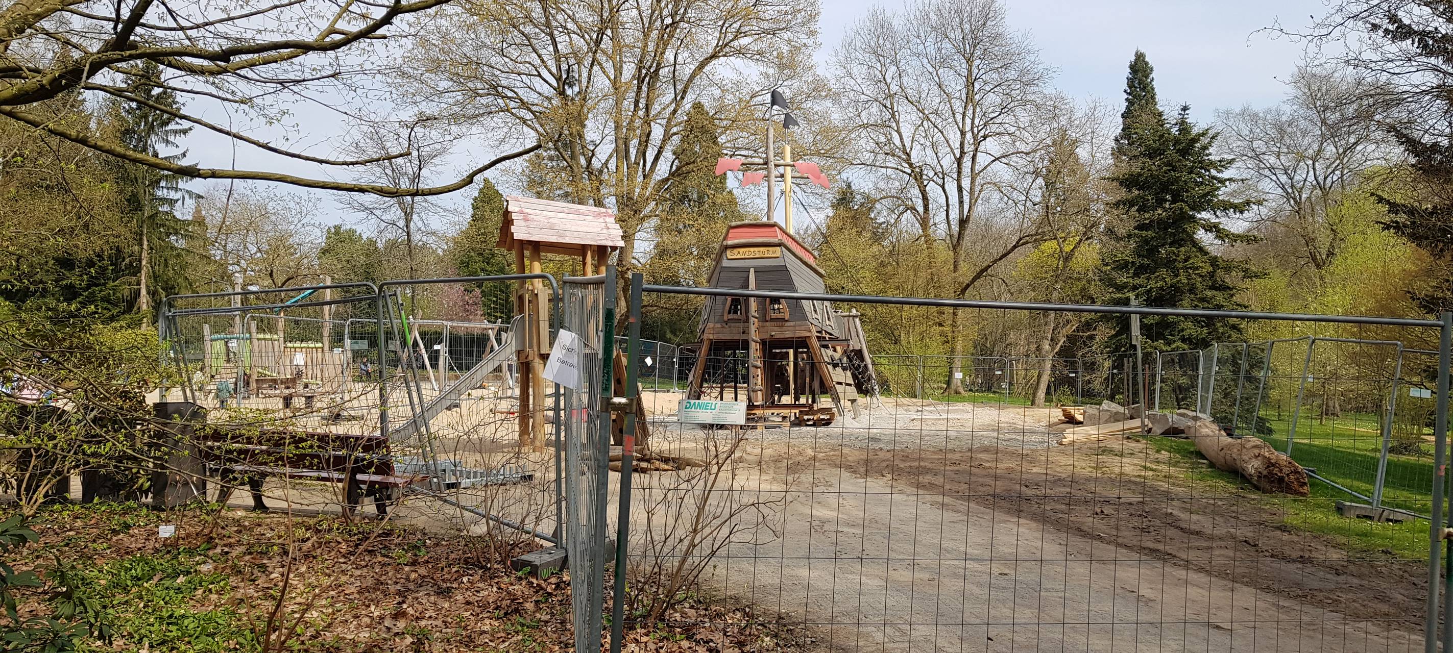 Piratenschiff zieht in Dortmunder Rombergpark