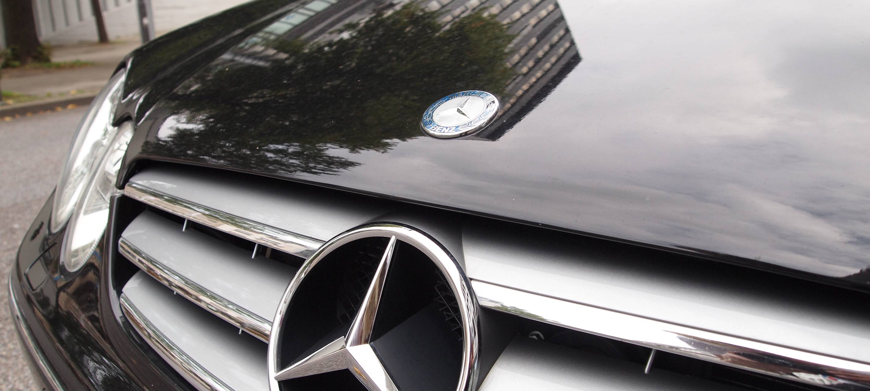 Aequita übernimmt Dortmunder Mercedes-Benz-Werk für Minibusse