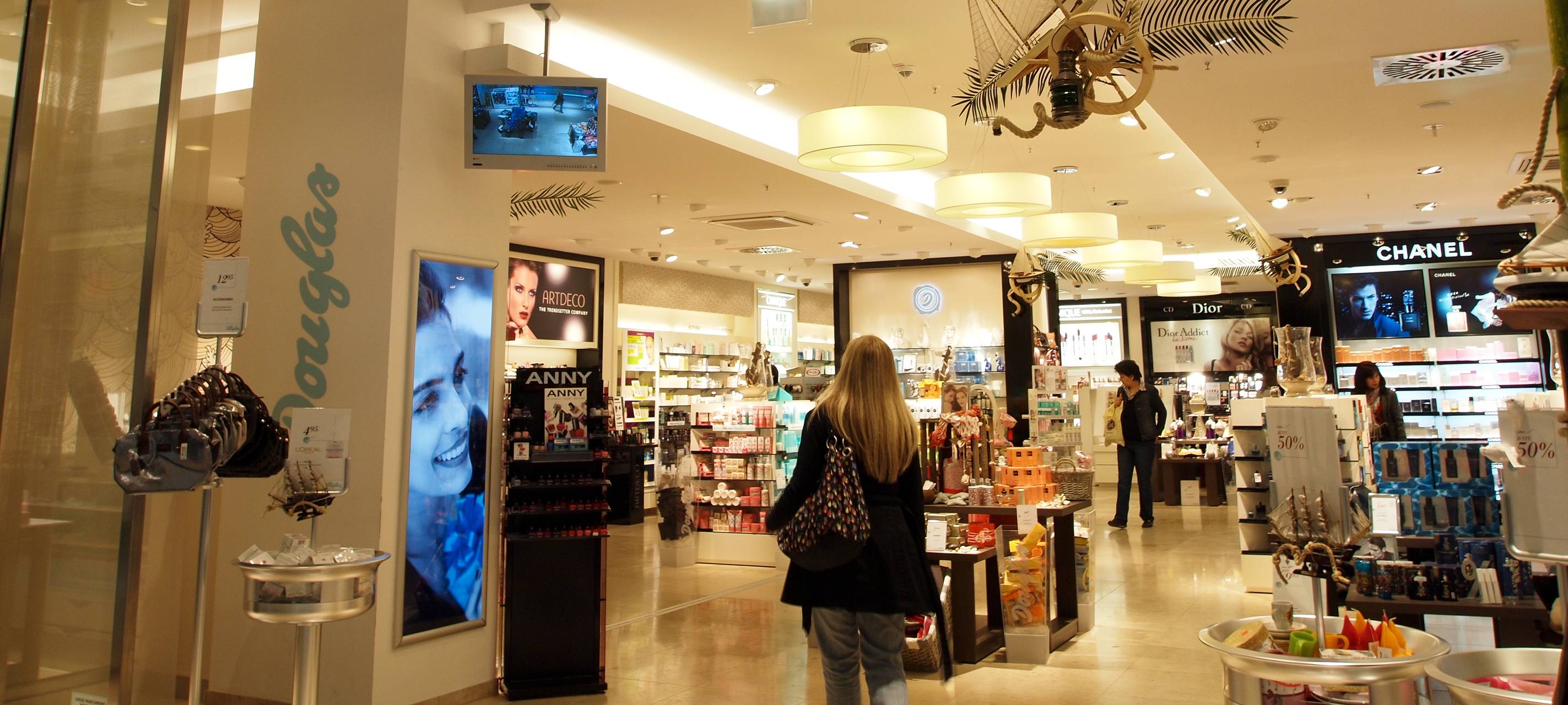 Schließung von Dortmunder Douglas-Filialen noch nicht bestätigt