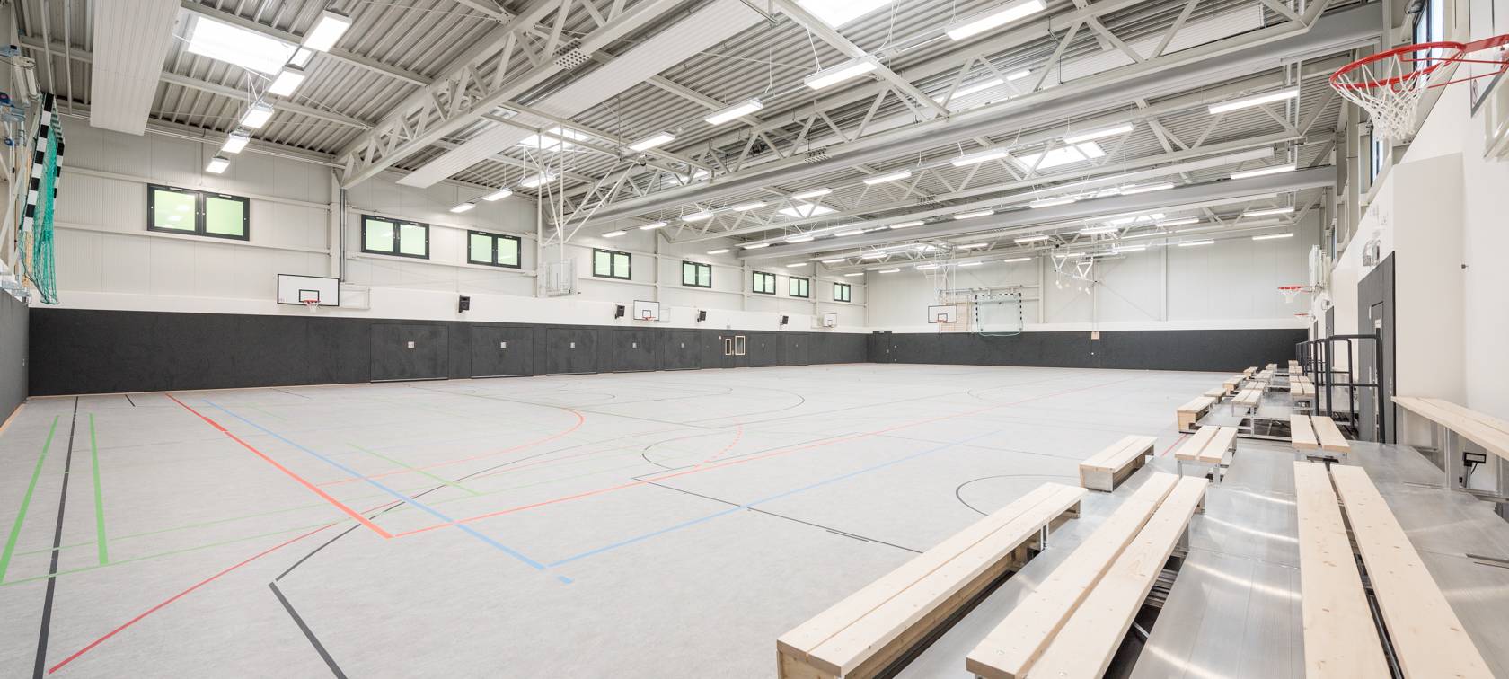 Dortmund: OB Westphal übergibt neue Dreifachsporthalle