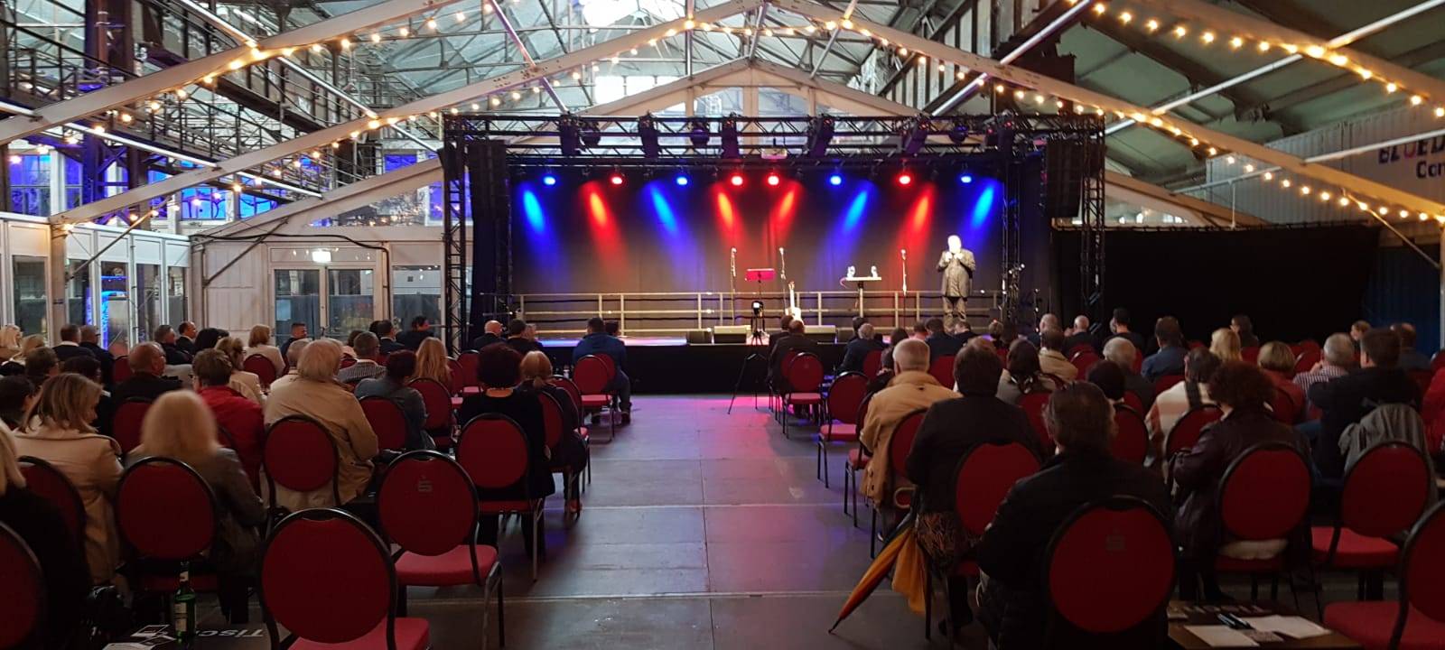 Ruhrhochdeutsch im Schalthaus 101 auf Phoenix West in Dortmund.