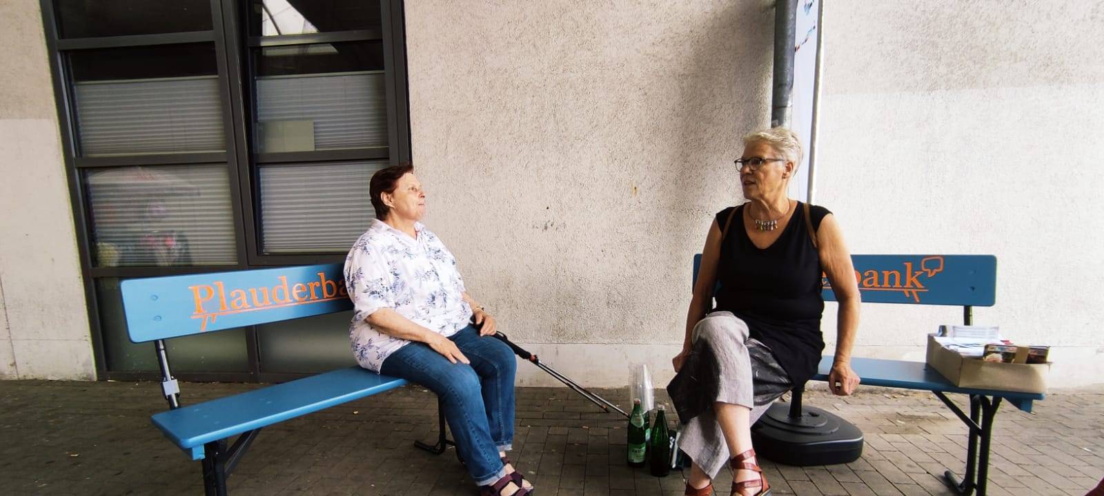 Miteinander ins Gespräch kommen: Plauderbänke in Dortmund