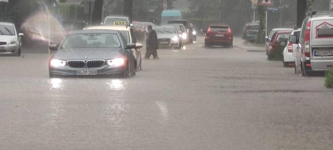Wegen Dauerregen: Dortmunder Feuerwehr im Dauereinsatz