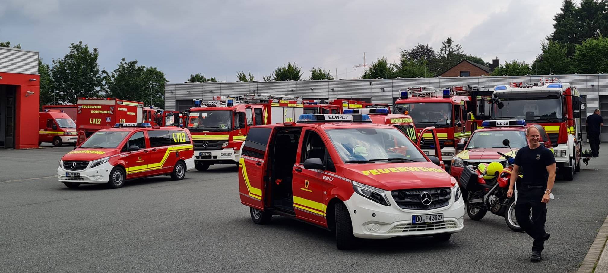 Hochwasser: Dortmunder Feuerwehr hilft in südlichen NRW-Städten