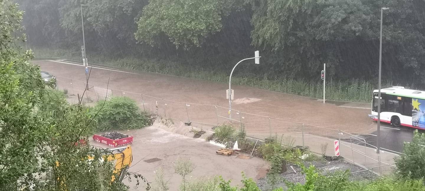 Wegen Dauerregen: Dortmunder Feuerwehr im Dauereinsatz