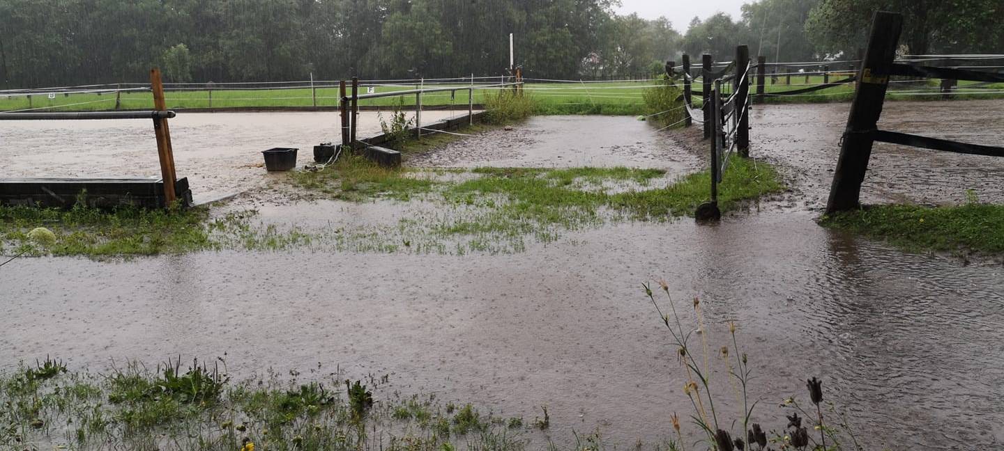 Wegen Dauerregen: Dortmunder Feuerwehr im Dauereinsatz