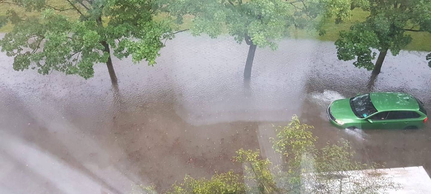 Wegen Dauerregen: Dortmunder Feuerwehr im Dauereinsatz