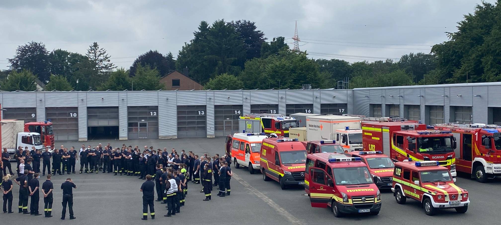 Hochwasser: Dortmunder Feuerwehr hilft in Erftstadt und Schleiden