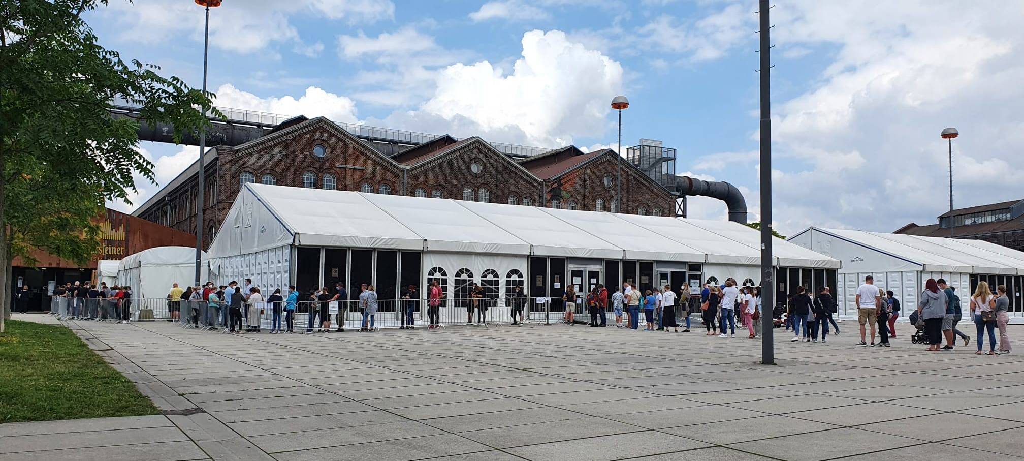 Kinder werden im Dortmunder Impfzentrum geimpft