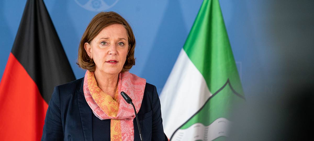 Schulen in NRW sollen weiterhin offen bleiben