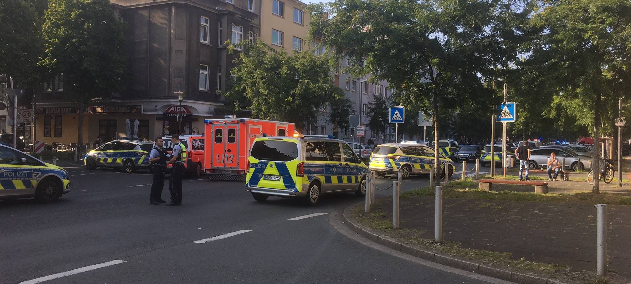 Dortmund: Lebensgefahr nach Streit mit hundert Beteiligten