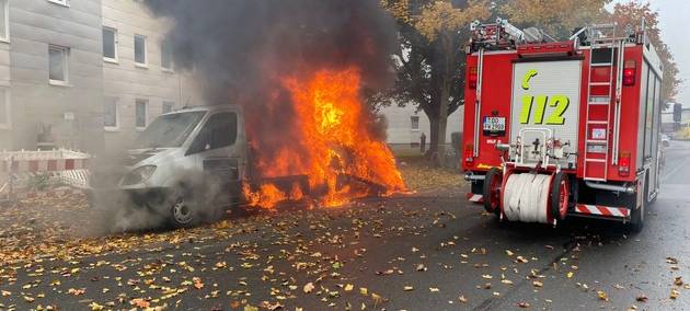 Ein Schwerverletzter bei PKW-Brand in Dortmund