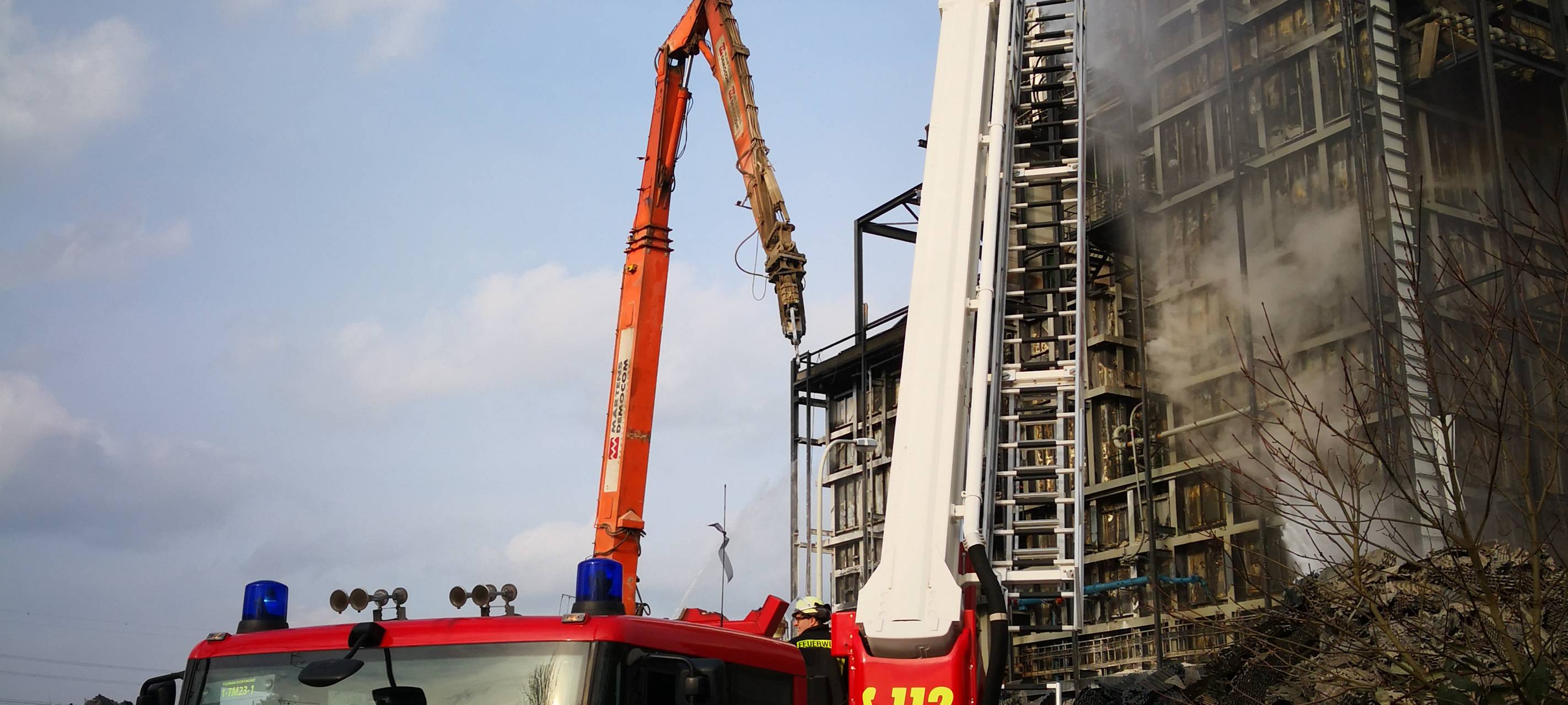 Brand auf Abrissgelände Knepper