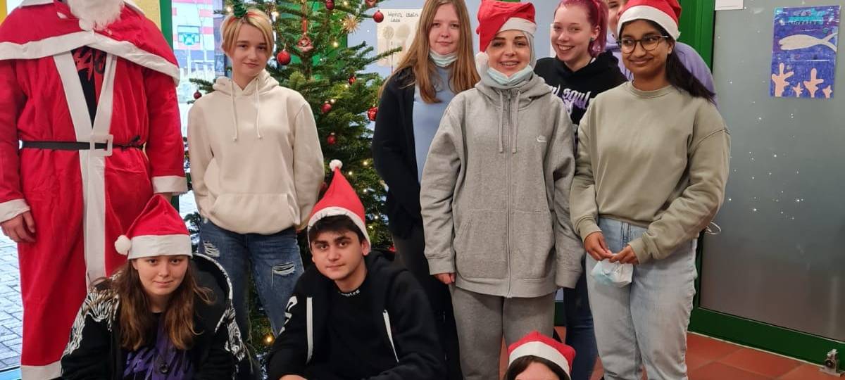 Dortmunder Schule sammelt Spenden für Aktion Lichtblicke