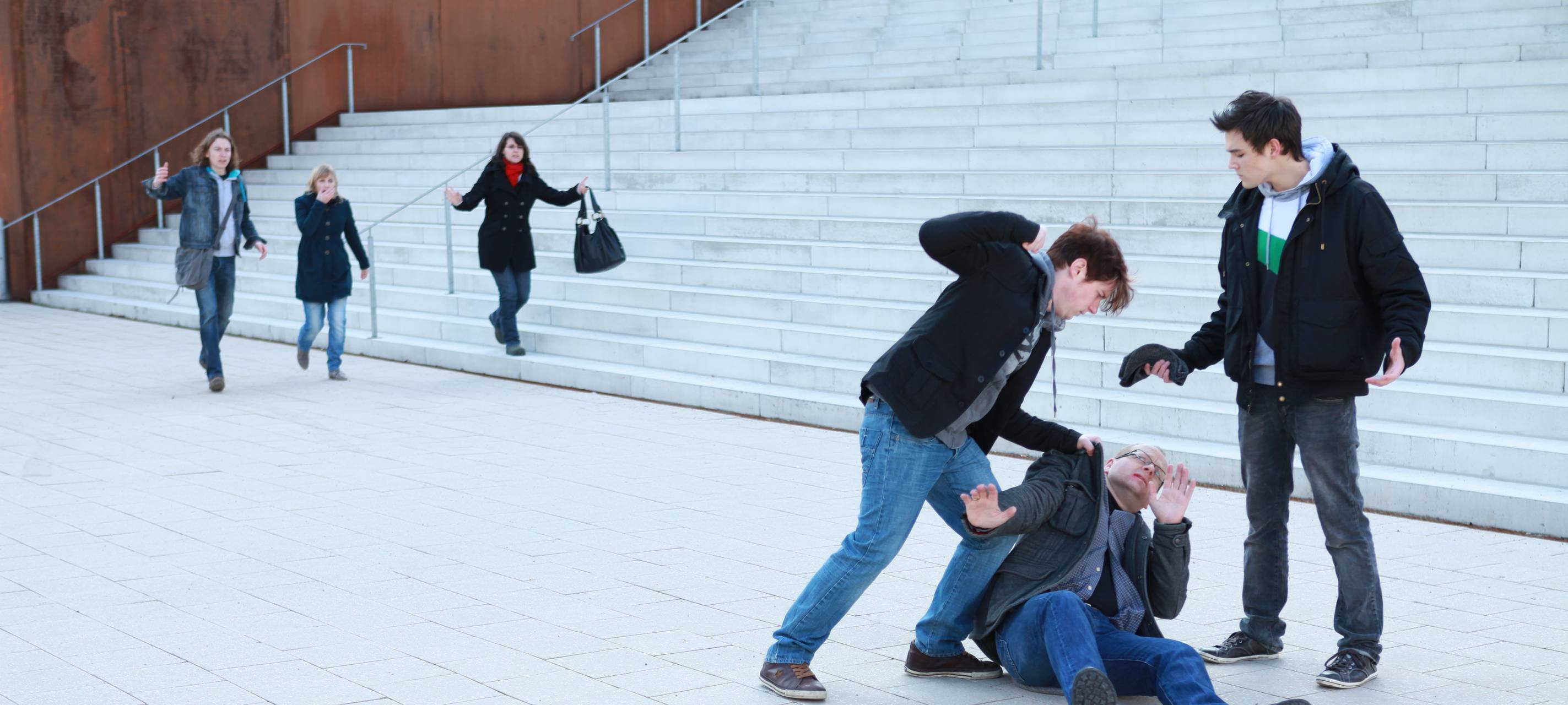 Überfälle in Brackel und Aplerbeck