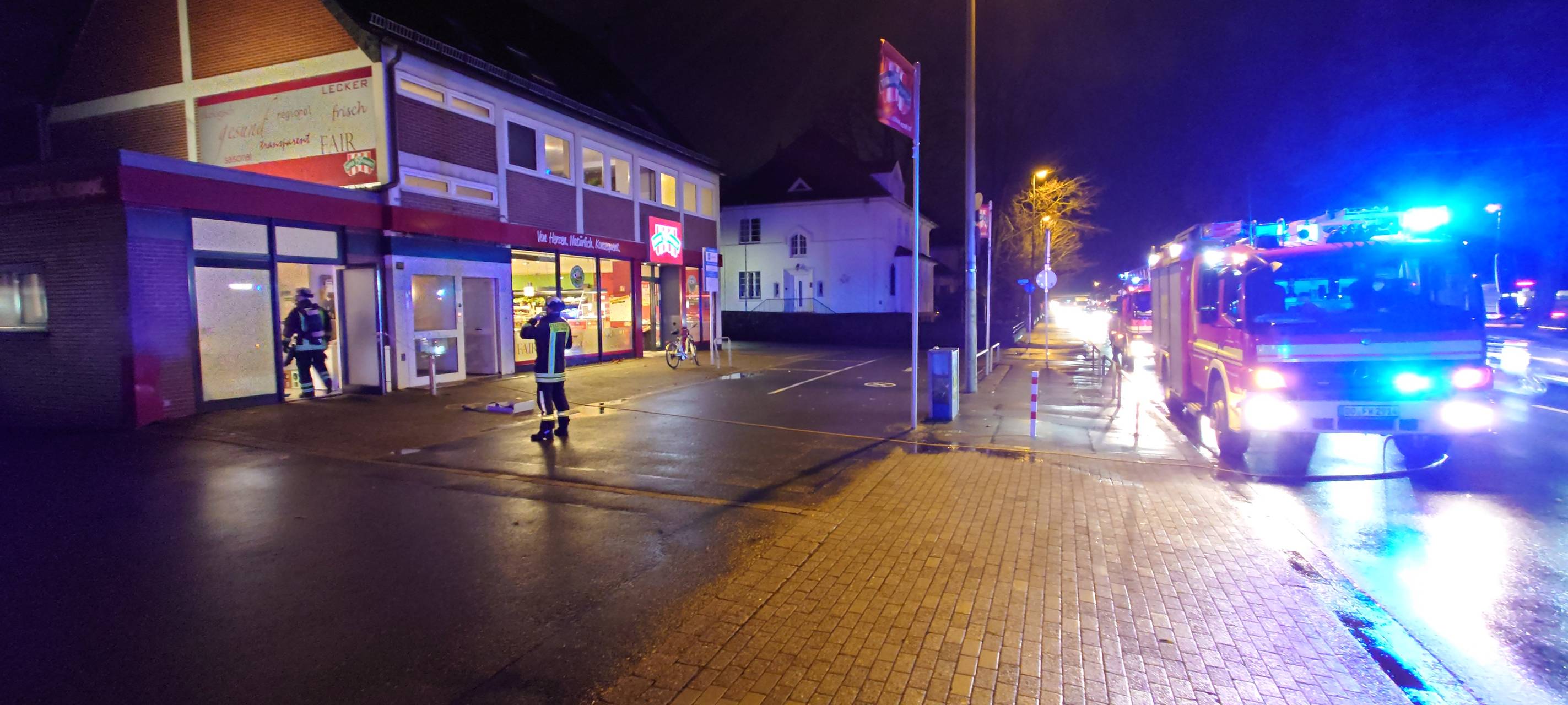 Dortmund: Feuerwehreinsatz verursacht langen Stau auf B1