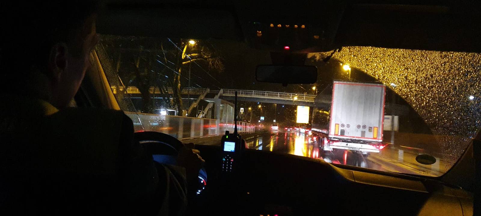 Ein Verkehrsmeister der Stadtwerke ist ein Held der Frühschicht, so viel ist klar.