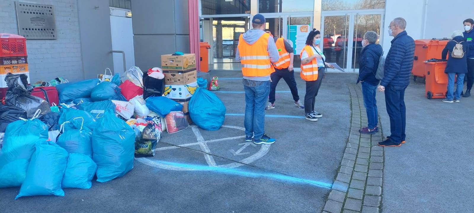 Dortmund: Erfolgreicher Spenden-Sammel-Start in der Westfalenhalle
