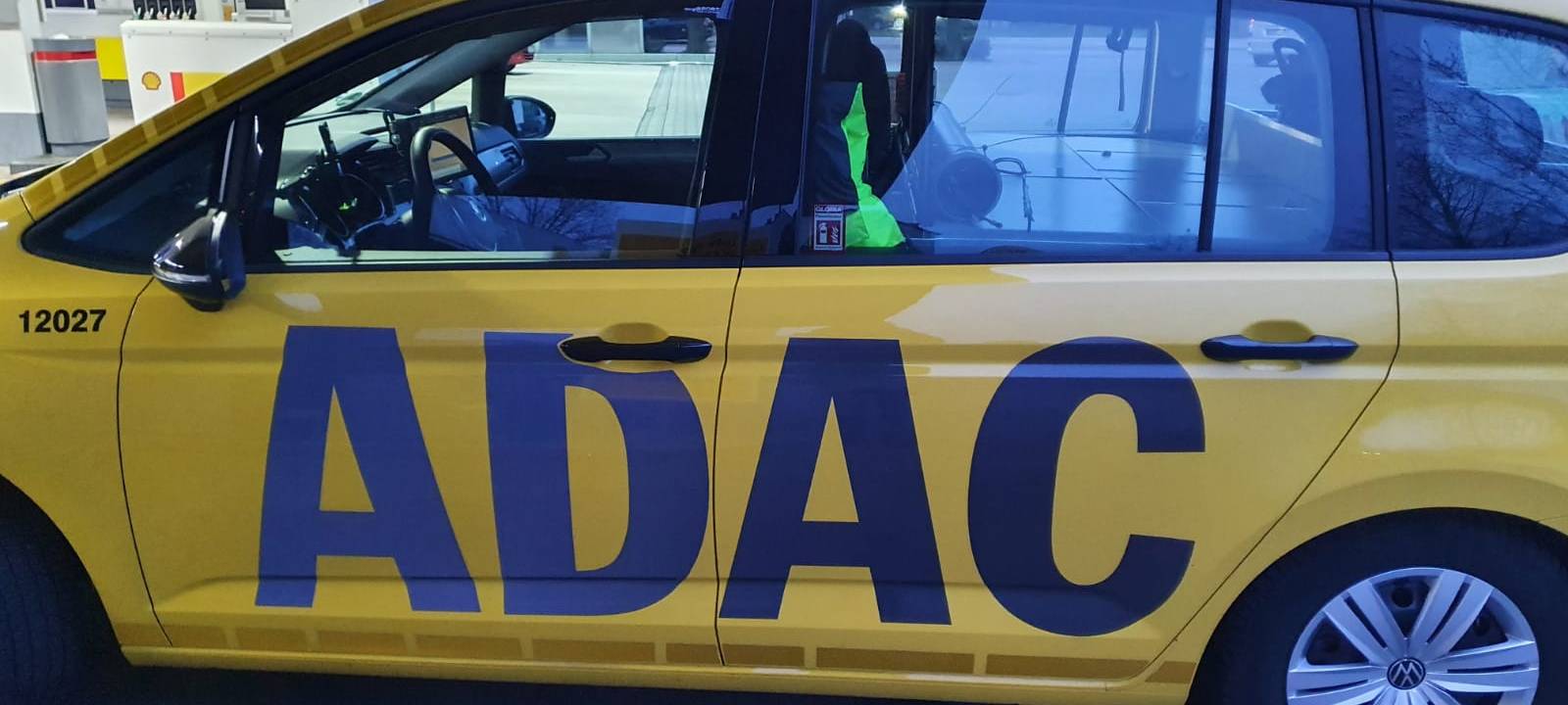 Helden der Frühschicht: ADAC-Pannenhelfer in Dortmund