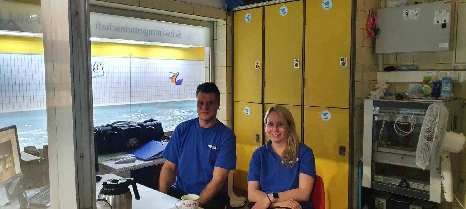 Helden der Frühschicht im Hallenbad