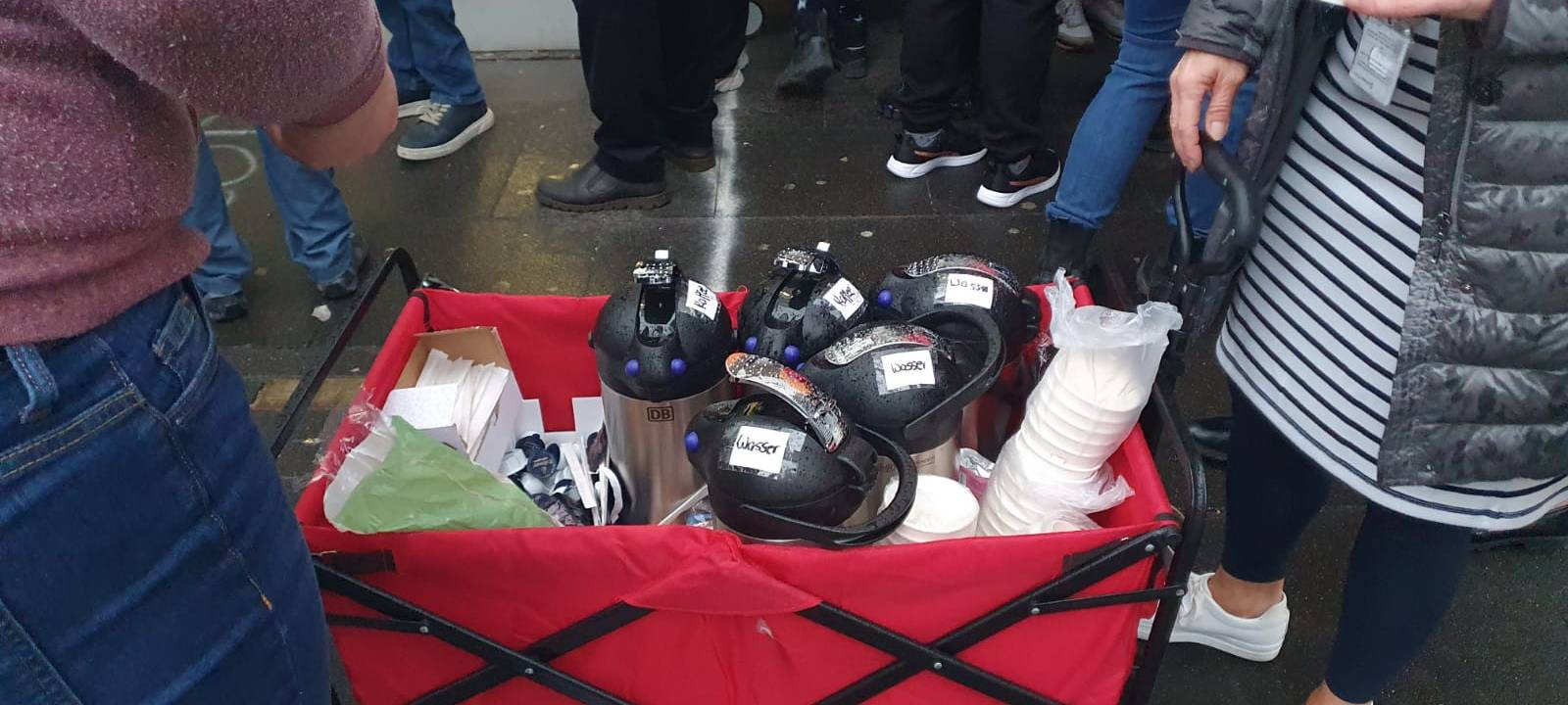 Ukraine-Krieg: Lange Warteschlangen am Dortmunder Sozialamt