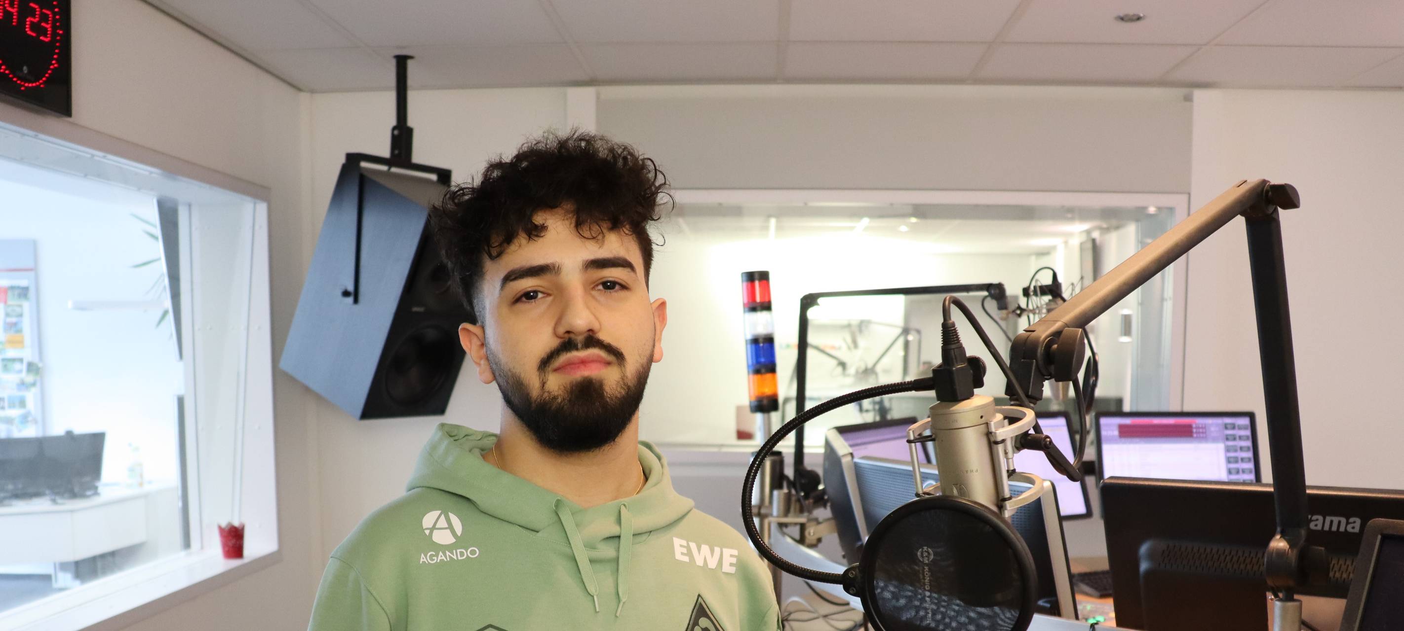 Ali Oskoui ist E-Sportler bei Werder Bremen