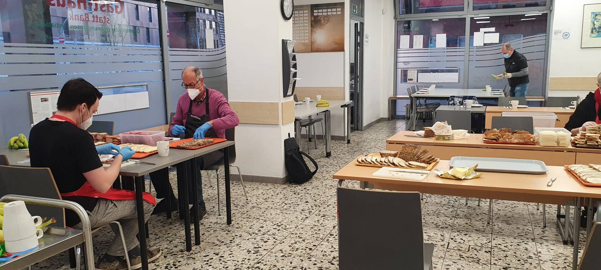 Helden der Frühschicht: Obdachlosenhilfe Gast-Haus