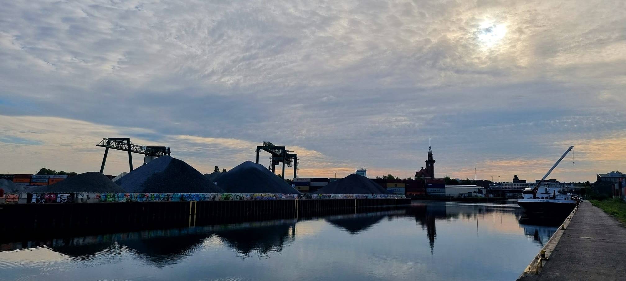 Helden der Frühschicht am Dortmunder Hafen