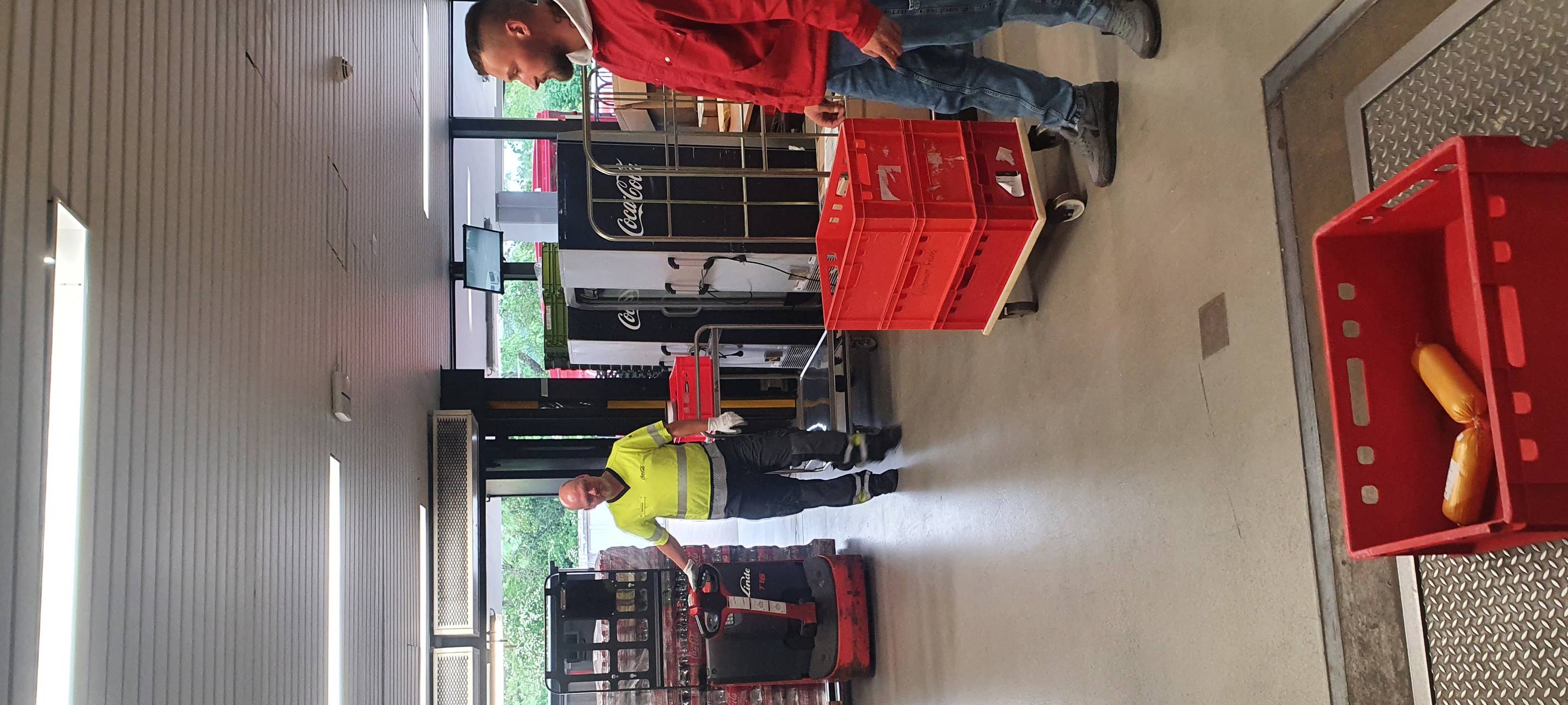 Helden der Frühschicht: Zentrallager des Studierendenwerks für die Hochschulmensa