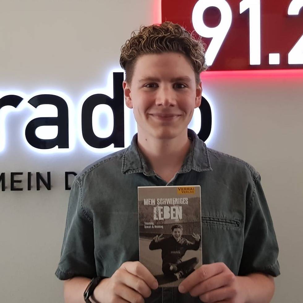 Dortmunder Jan Leidag hat ein Buch über sein Leben geschrieben.